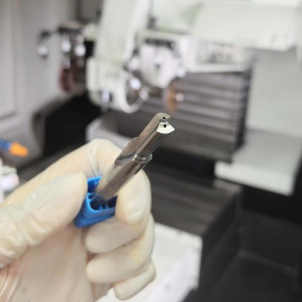 Internal Coolant Straight Flute Carbide Drill For Precision Deep Hole Machining