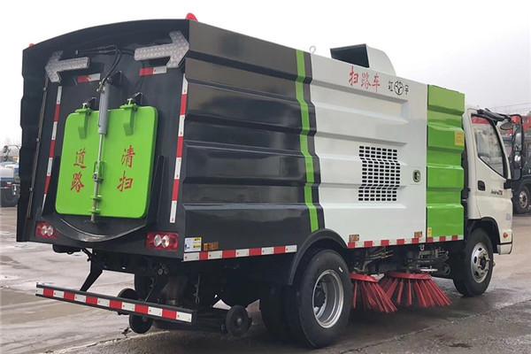 Caminhão de aço inoxidável da vassoura de estrada da limpeza da poeira de FOTON para a estrada e o aeroporto