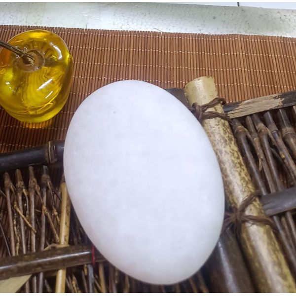 Musical Function 16pcs White Jade Energy Stone Beauty Massage Heater Spa Essential Oil Massage Box For Personal Health Care