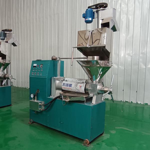Opération facile de petite de vis de rendement élevé d'huile machine automatique de presse