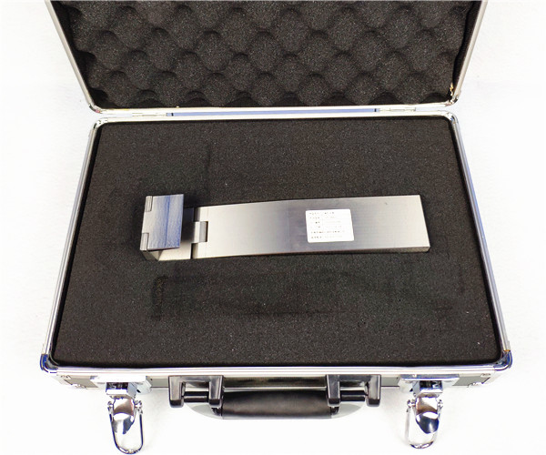 Ponta de prova da cunha, figura V.4 do IEC 62368-1 – ponta de prova da cunha