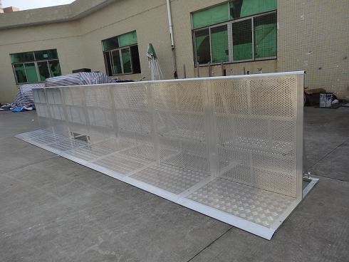 30kg Crowd Control Barriers Easy Assemble Concert Pedestrian Silver Barrier
