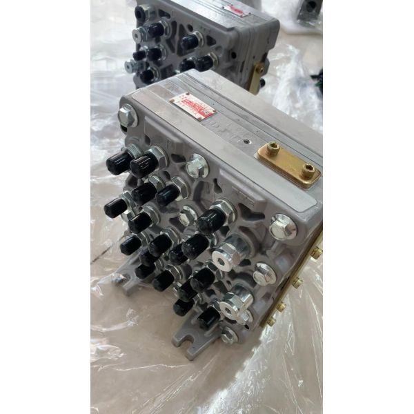 Alloy Steel Excavator Spare Parts 4486321 4470661 4645278 Signal Hydraulic Valve