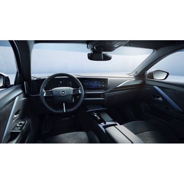 Véhicule électrique à conduite confortable à Opel Astra Electric avec batterie de 54kwh 150kw de puissance moteur à 170km/h vitesse maximale