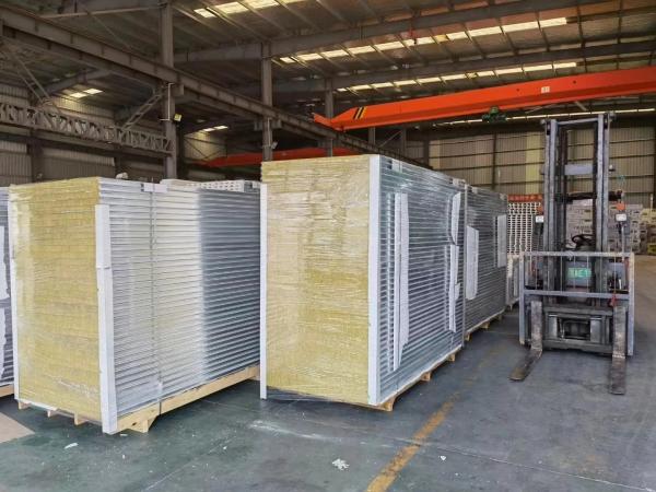 950mm/1150mm Width Metal Panel Fireproof Rock Wool Sandwich Panel for Exterior House