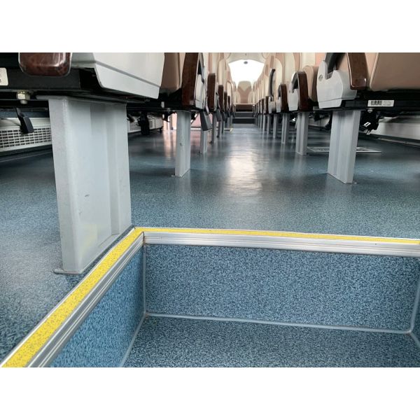 Used Yutong Bus for Sales Model ZK6122 Double Doors 51Seats Steel Chassis Euro III Good Condition