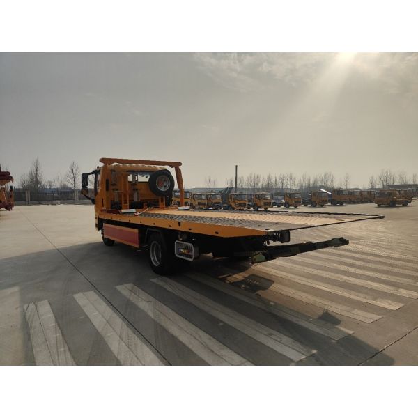 JAC 8Ton Flatbed Rollback Rescue Trucks Vehicle Wrecker Trucks