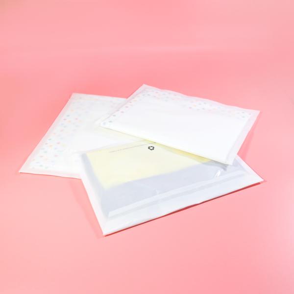 Autumn Clothing  / Cotton Padded Clothing Packaging Wax Paper Bag Biodegradable