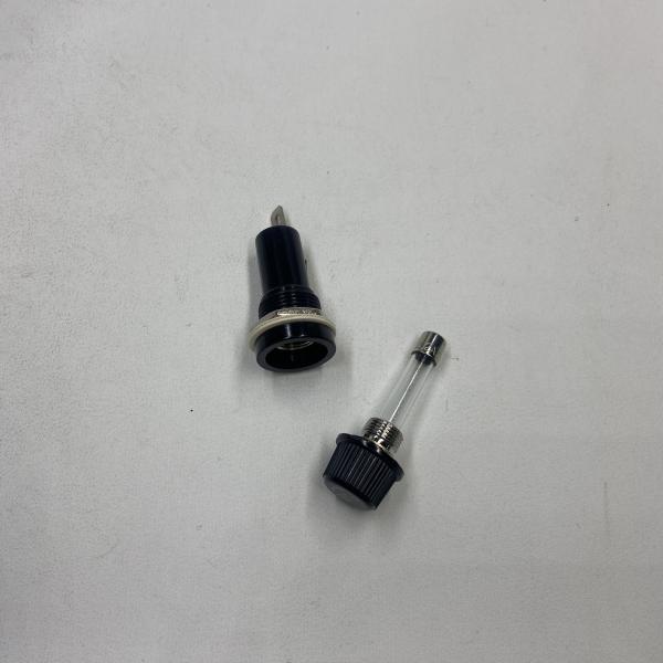 Matériau en silicone pour porte-fusibles monté sur panneau conçu pour 6x30 mm
