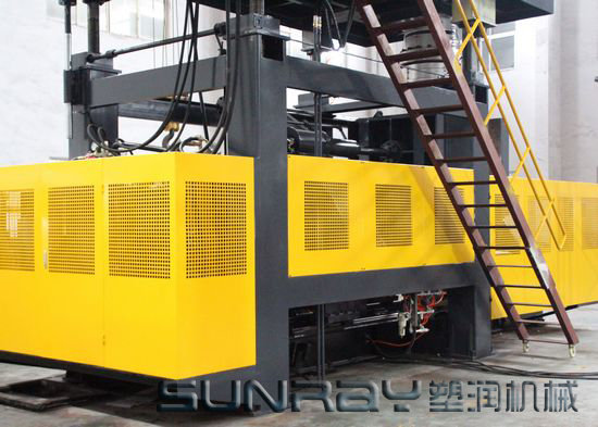 Automatic Plastic Extrusion Molding Road Barrier Making Machine 8.7 X 3.5 X 6.4M