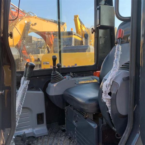 Original Hydraulic Valve Kubota U55 Mini Excavator 55-4 55-5 Japan Used Micro Digger