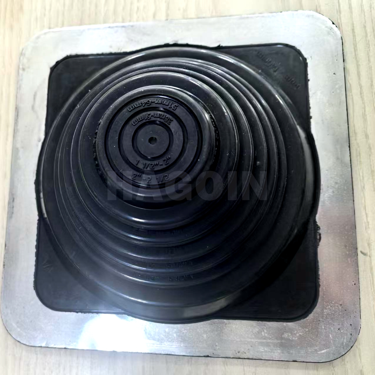 Roof Vent EPDM Rubber Parts Boot Chimney Flashing Roof Jack Pipe Vent For Pipe