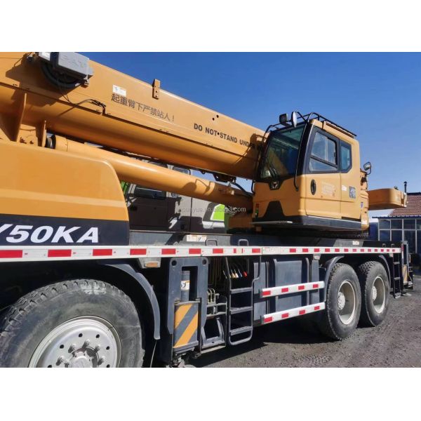 Good Condition 50T XCMG QY50KA Hydraulic Mobile Crane with Vickers Hydraulic Pump