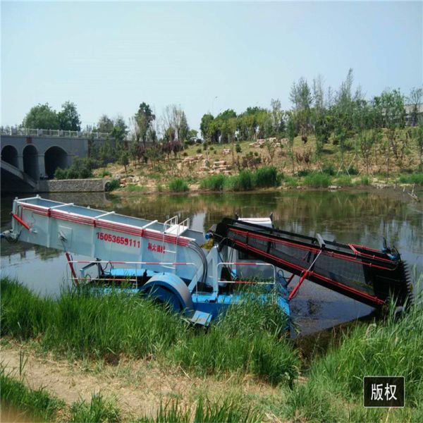 Aquatic Weed Harvester And Weed Harvester Produced By ISO Certified Professional Manufacturer