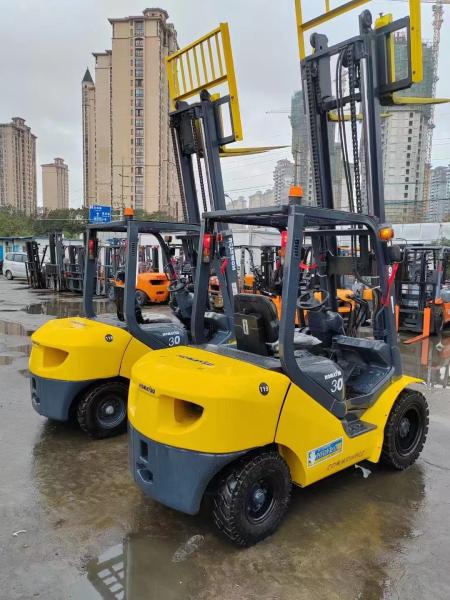 Diesel Engine Used KOMATSU Forklift 3 Ton Original Japan for Construction