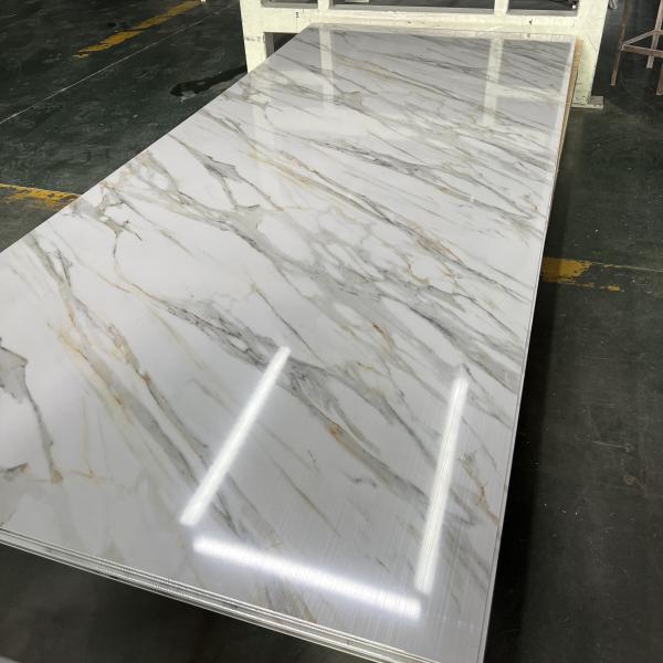 Decoración de interiores 3 mm PVC hoja de mármol con alta brillante UV recubrimiento y aditivo