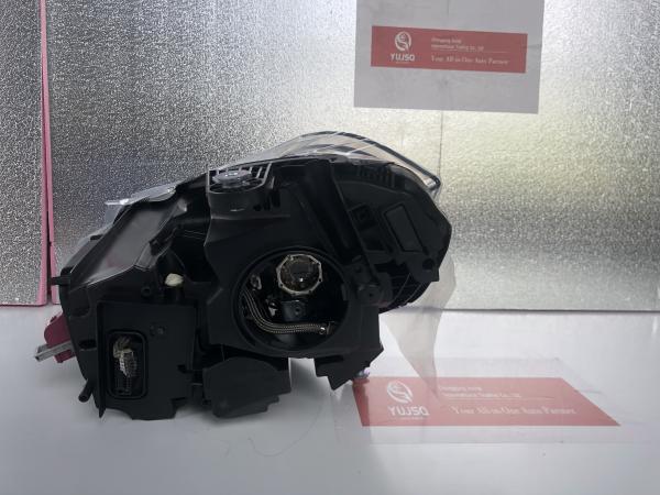 Xenon Right Front Headlight Right Xenon Headlamp 2188204261 For Benz CLS10