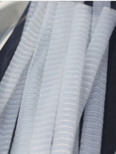 PE Material Protective Netting Sleeve Tasteless 1CM Width For Rose Flower