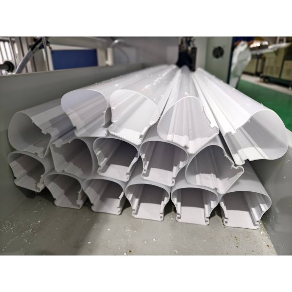 PC PMMA Lampshade Extrusion Production Line, PC LED Tube Light Extrusion Machine