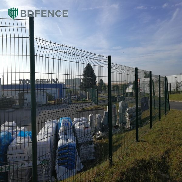 High Quality Galvanized Steel Metal PVC Coated 3d v Bending Curved Garden Welded Wire Mesh Panel