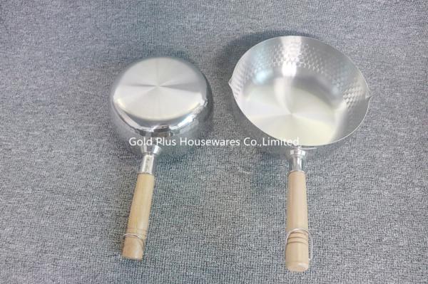 Food Grade Stainless Steel Milk Pot 20cm With Wooden Handle