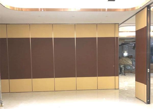 Exhibition Hanging Foldable Partition Walls Multifunction With Aluminum Profile