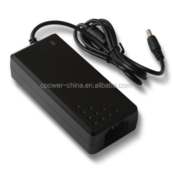 Constant Voltage C-Power 12V 5A 60W AC/DC Power Adapter with CE Certificate