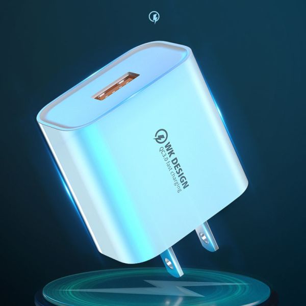 5V 2.4A 18W Travel Charging Kit QC3.0 Cell Phone Quick Charger