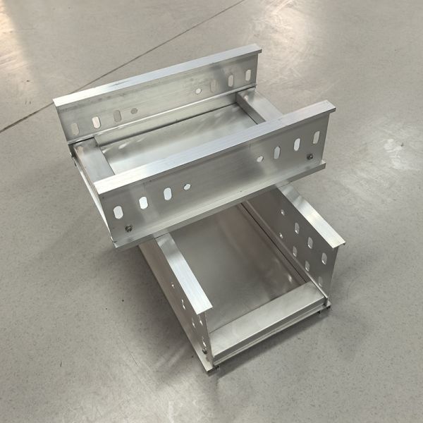 3m-6m Length Aluminum Slotted Cable Tray With Lightweight Construction