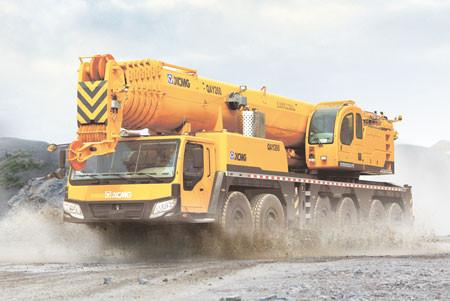 Large Mobile Truck Loading Crane 100t For Construction Industry Spacious Cab