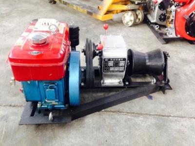 Forma cilíndrica do extrator portátil do guincho do cabo com o motor diesel de refrigeração água