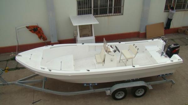 Erosion Resistant Fiberglass Fishing Boats Easy Operate 6.8 M For Water Parks