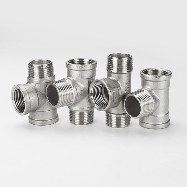 Pièces de tuyauterie en acier inoxydable hygiénique à filetage masculin à 3 voies avec coulée SS304