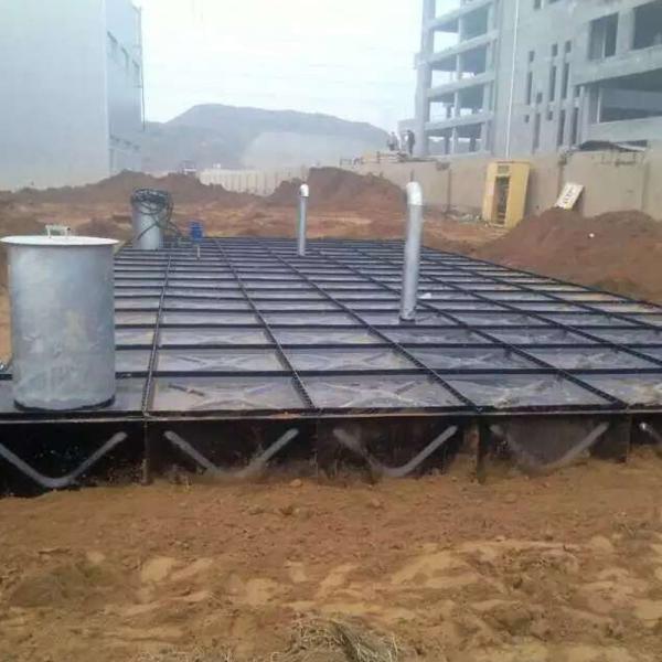 Bens pretos galvanizados mergulhados quentes da cor do escapamento do tanque de água subterrânea não