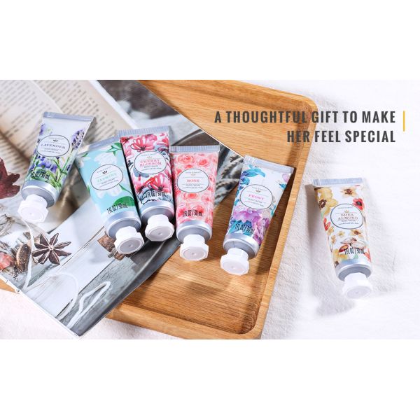 Формула жестокости свободная глубоко кормя лосьон тела Skincare для сухой треснутой руки