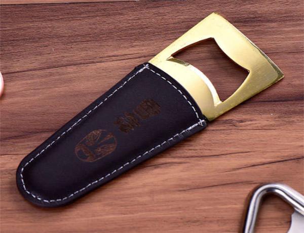 Good Quality Kitchen Accessories Tool Stainless Steel Beer Bottle Opener with Leather Case, Stamped Logo
