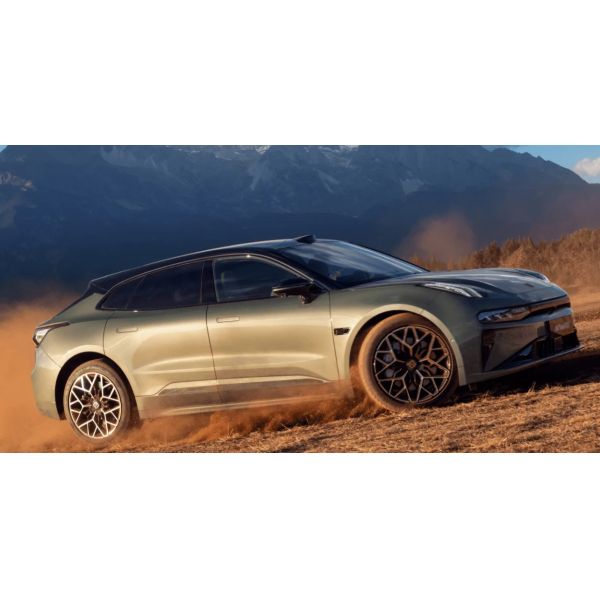 Energy Vehicles Pure Electric 5 Seats 4WD with 750km Range Ternary Lithium Ion Battery