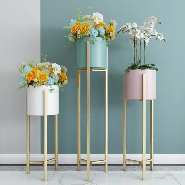 Black and Gold Powder Coated Iron Flower Stands for Modern Home and Garden Decorations