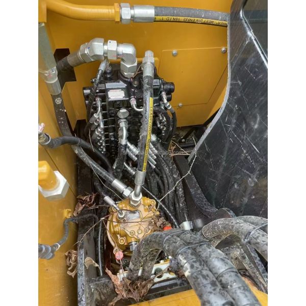 Excavateur Sany SY75 à faible rendement avec soupape hydraulique d'origine et 0-2000 heures de travail