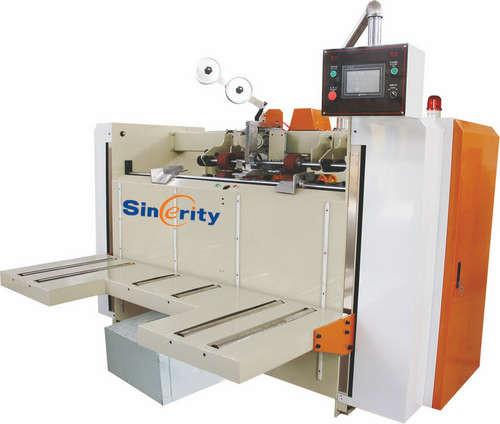 Auto Packaging Paper Carton Making Machine Of 900mm Height Feeder , Carton Stapler