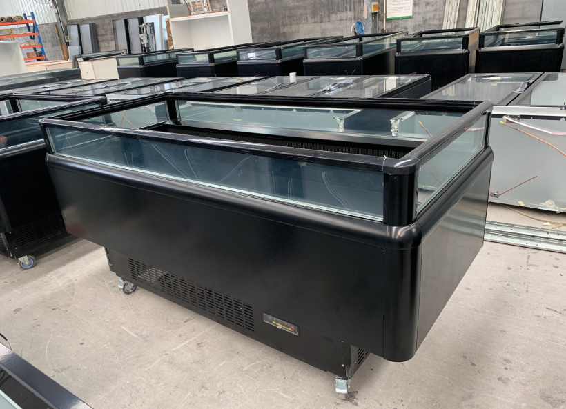 Sliding Door Commercial Refrigerator Supplier With Stainless Steel Pipe Bumper