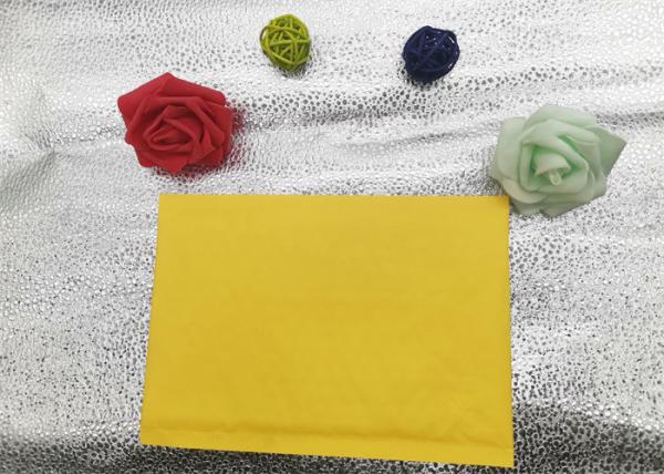 Os encarregados do envio da correspondência amigáveis biodegradáveis da bolha de Eco ensacam o papel de embalagem feito sob encomenda de 8x4