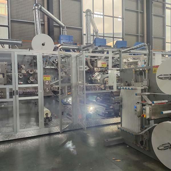 高速成人用おむつ生産ライン 250-400枚/分 インテリジェントシステム
