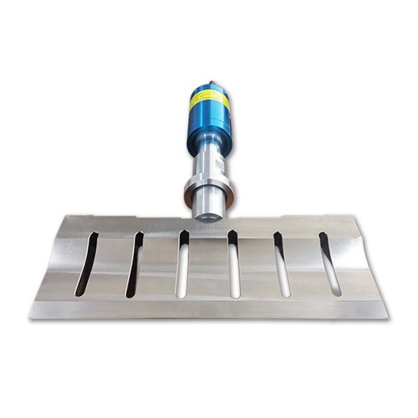 衛生的な超音波切断技術 355mm ブレード ベーキング製造