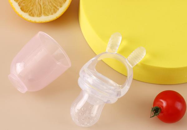 Bite Play For Infants And Toddlers For Fruit Eating And Teething Silicone Baby Feeder