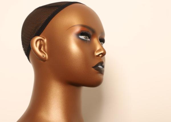 Stylish 14.2 Inch Width Makeup Mannequin With Shoulders And Ear Hole