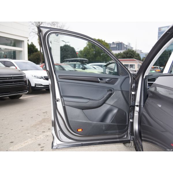 2023 Skoda Kodiaq 2.0T 186hp 220hp 5/7 Seats Touch Screen Electric Parking Brake Gasoline Cars for Volkswagen