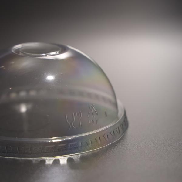 Couvercle de tasse en plastique jetable couvercle PET couvercle transparent couvercle de tasse en plastique coupole adapté pour tasse de café glacé