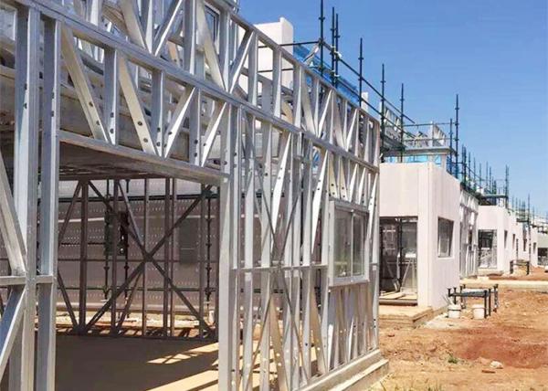 Villa de casa pré-fabricada acessível com estrutura de aço leve e janelas de correr em PVC