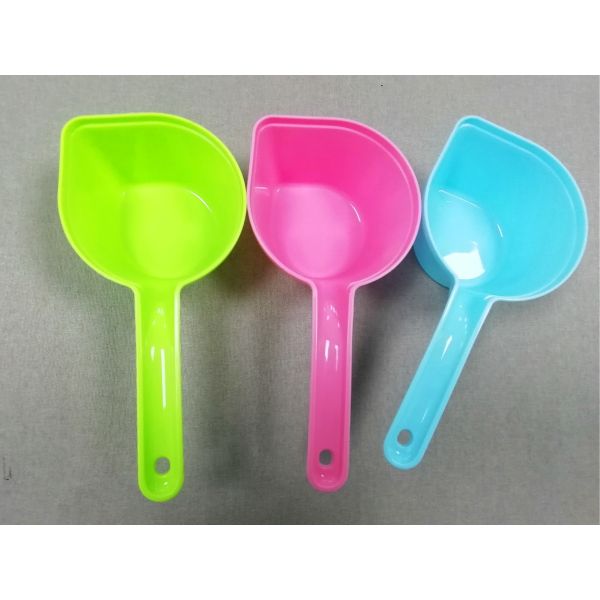 Factory Made Plastic Pet Feeder Spoon Pet Food Scoops Plastic Measuring Cups Set